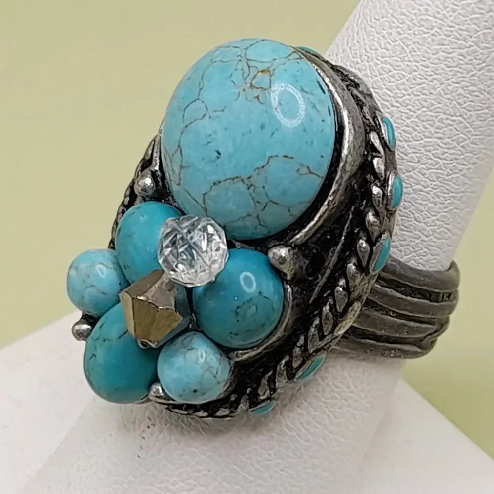 Chico’s Faux Turquoise Beaded Adjustable Ring Silver Tone Cluster Dome Size 8